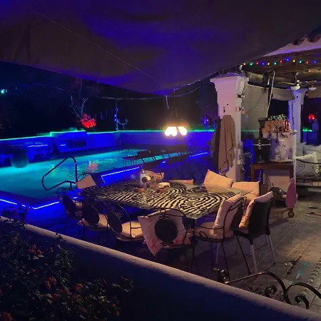 Little Cozy House With Big Pool 10x5 And Wifi In Ibiza Σπίτι διακοπών *