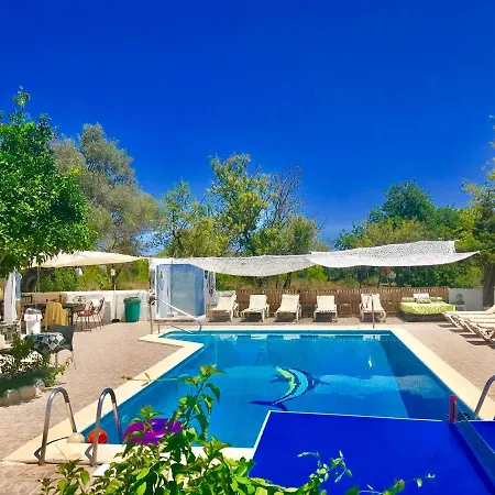 Little Cozy House With Big Pool 10x5 And Wifi In Ibiza *