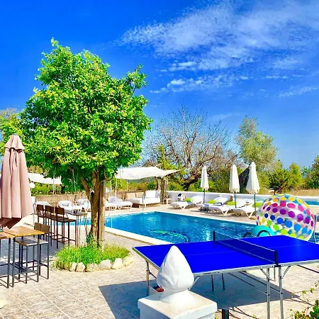 Little Cozy House With Big Pool 10x5 And Wifi In Ibiza *