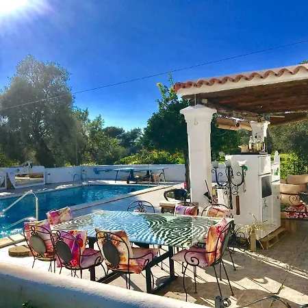 Little Cozy House With Big Pool 10x5 And Wifi In Ibiza Holiday home *