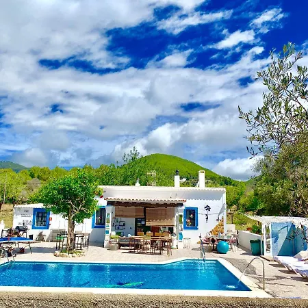 Little Cozy House With Big Pool 10x5 And Wifi In Ibiza