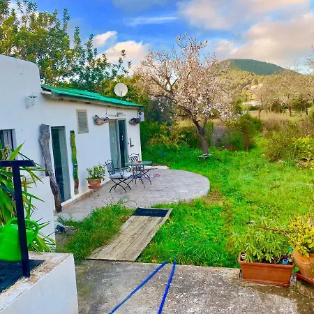 Little Cozy House With Big Pool 10x5 And Wifi In Ibiza
