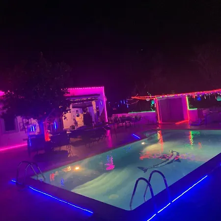 Little Cozy House With Big Pool 10x5 And Wifi In Ibiza Santa Eularia des Riu